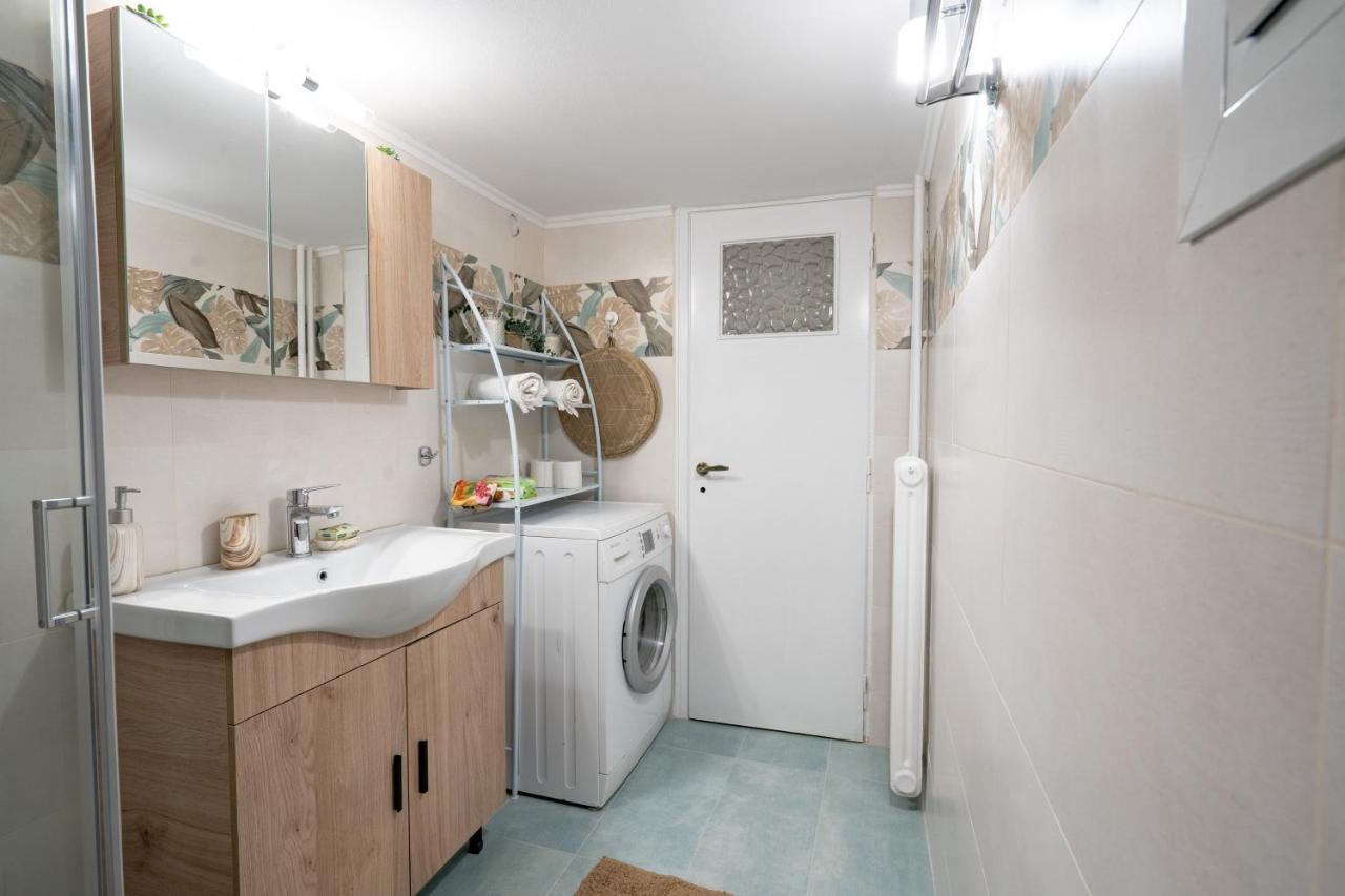 Pasalimani 1 Bedroom 4 Persons Apartment Пирея Екстериор снимка